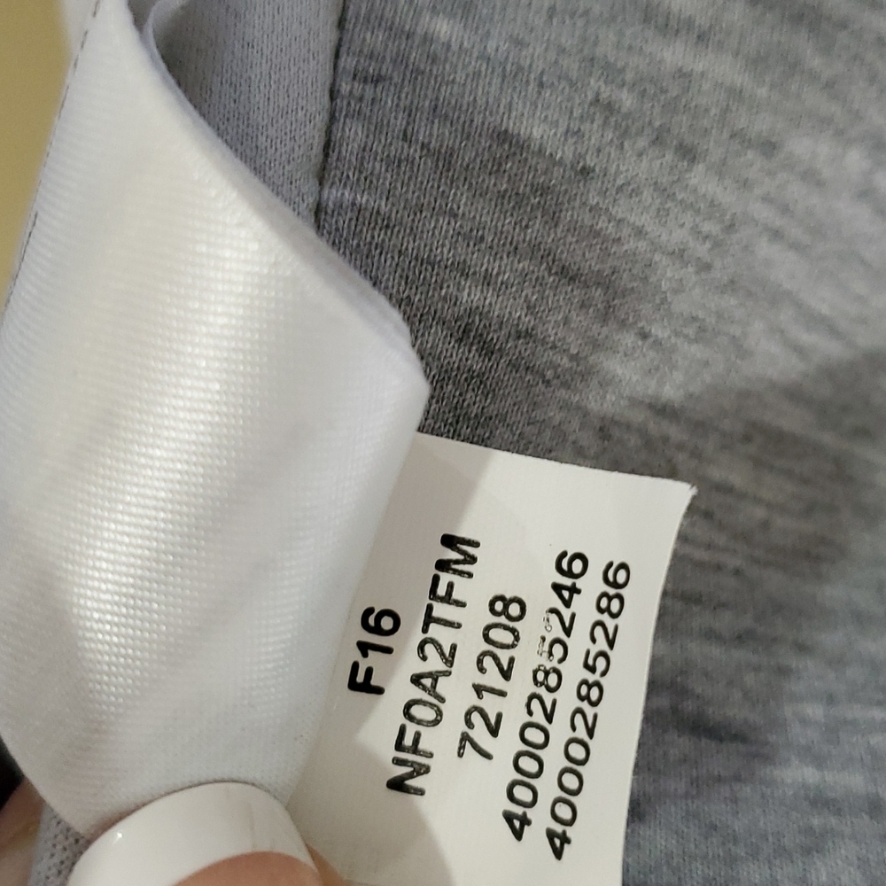 North Face Gray Sherpa Top Vest Medium New Without Tags - Picture 12 of 12